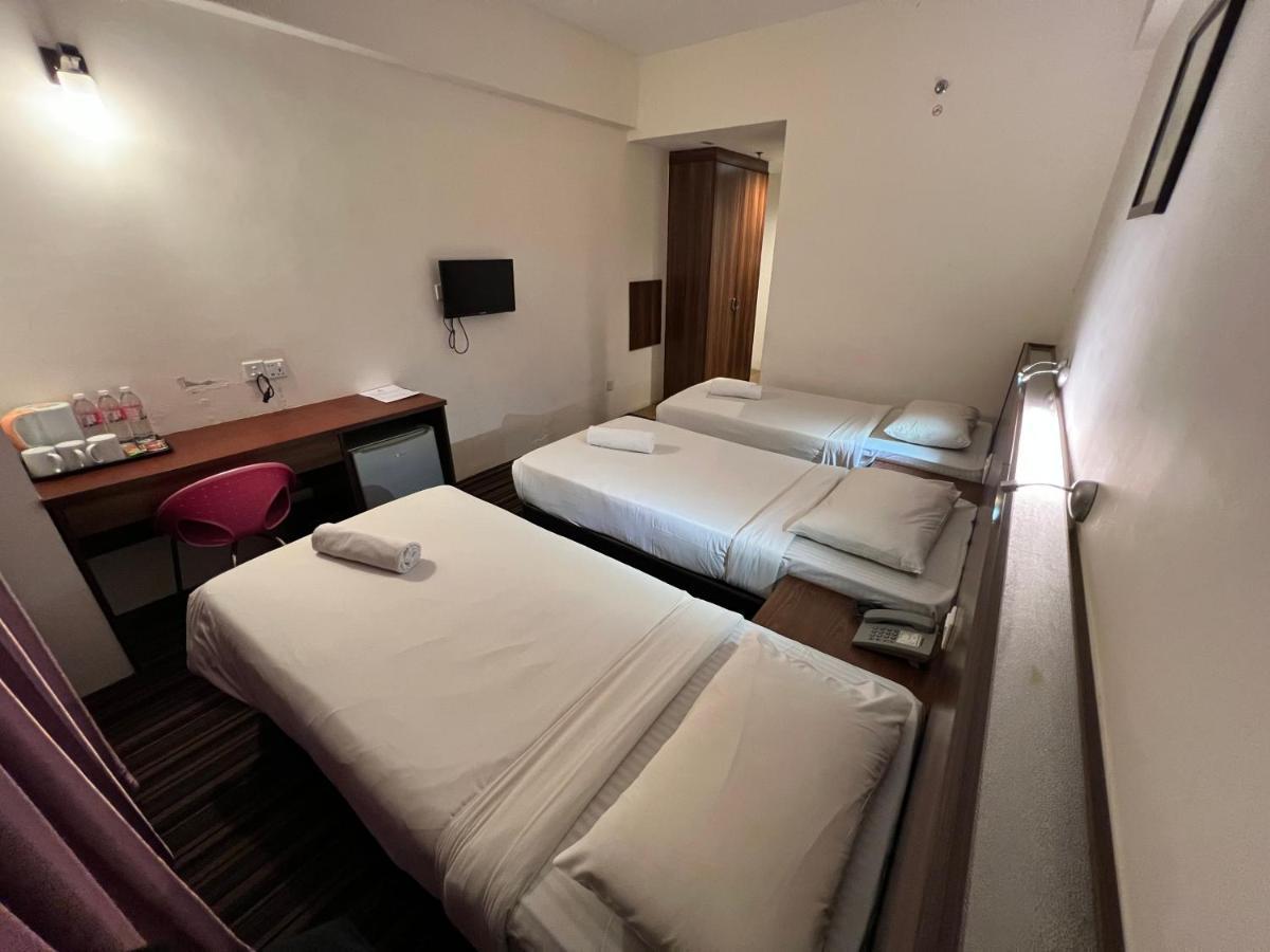 Hotel Yt Midtown Kuala Terengganu Exteriör bild