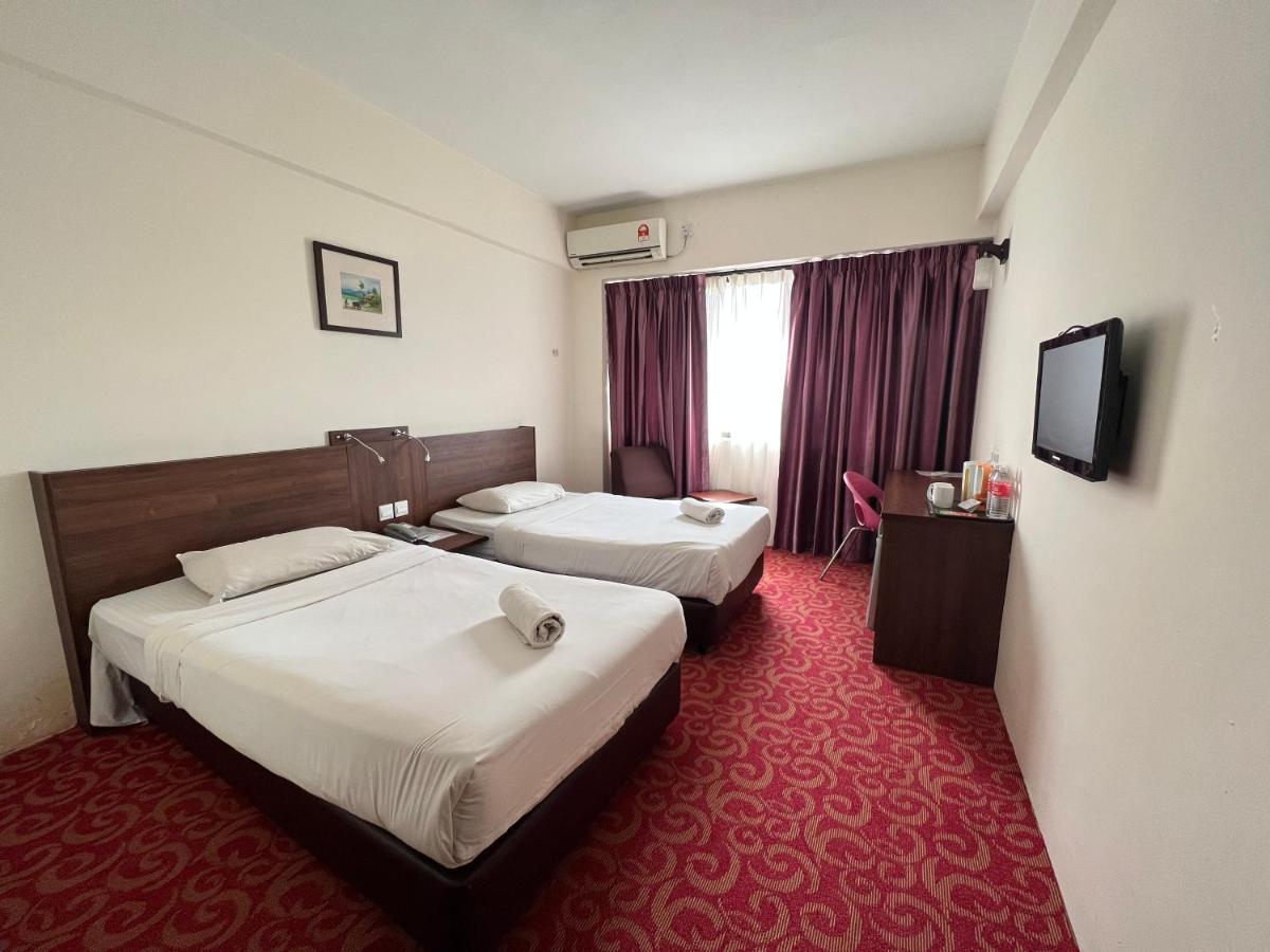 Hotel Yt Midtown Kuala Terengganu Exteriör bild