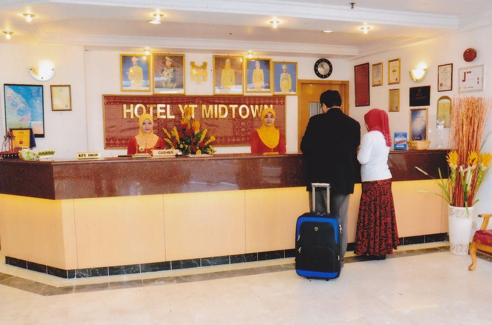 Hotel Yt Midtown Kuala Terengganu Exteriör bild